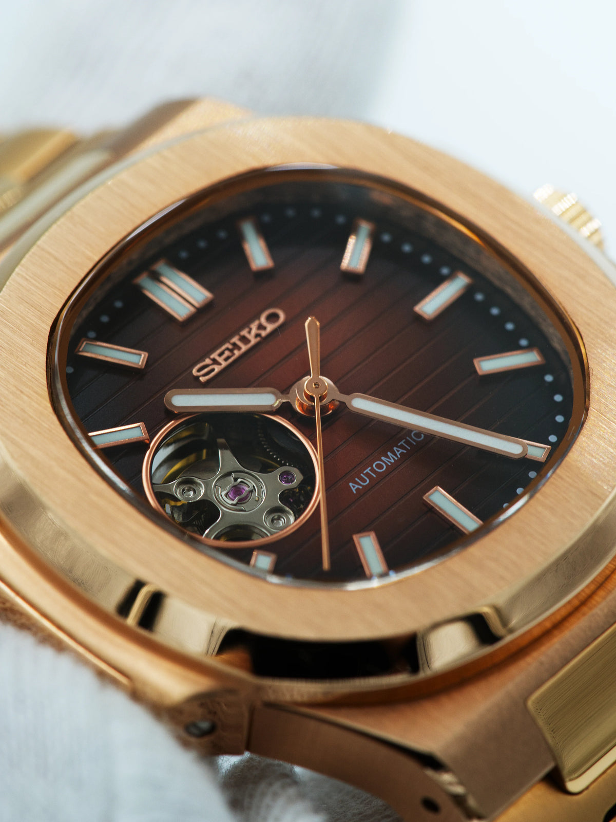 Nautilus Rose Gold Open Heart