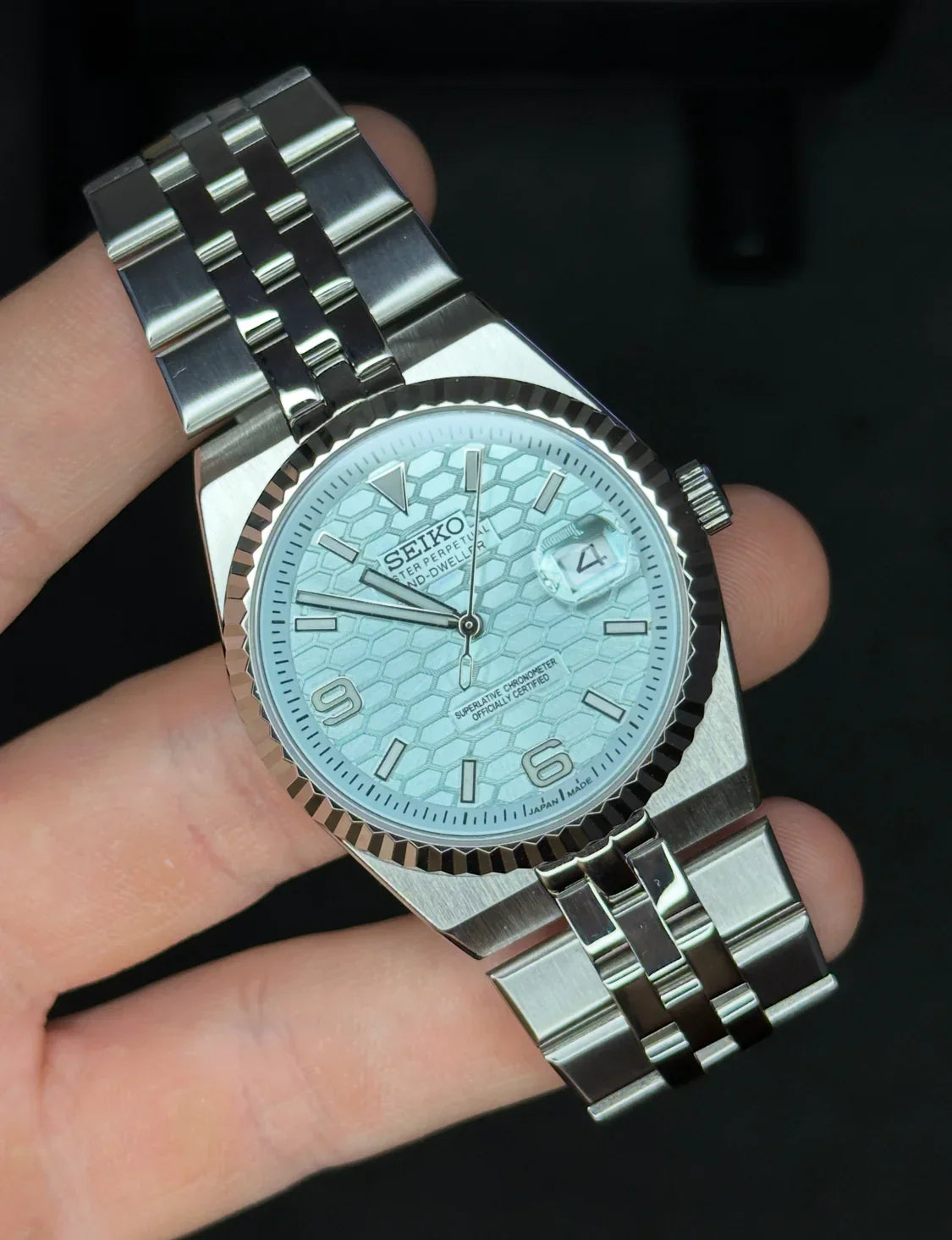Land-Dweller Tiffany Blue
