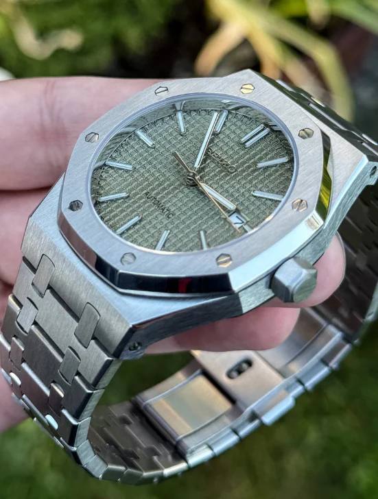 Royal Oak Olive Green