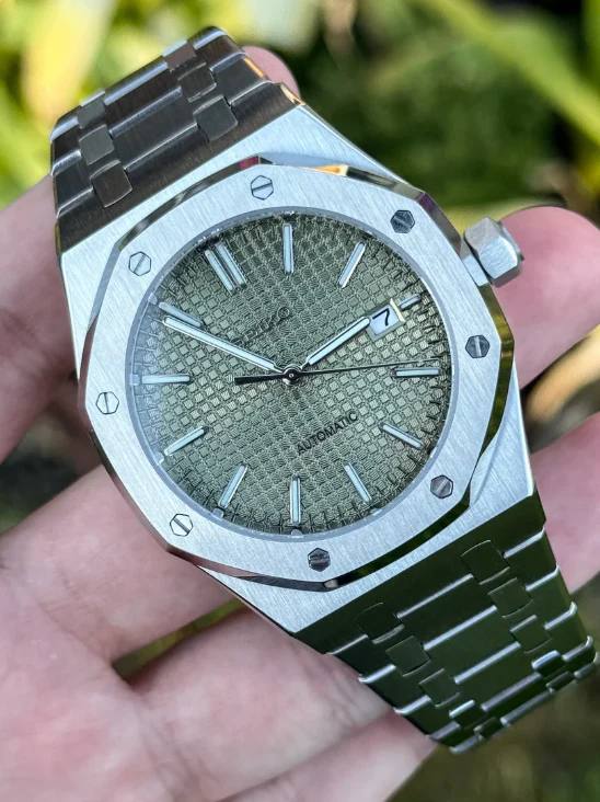 Royal Oak Olive Green