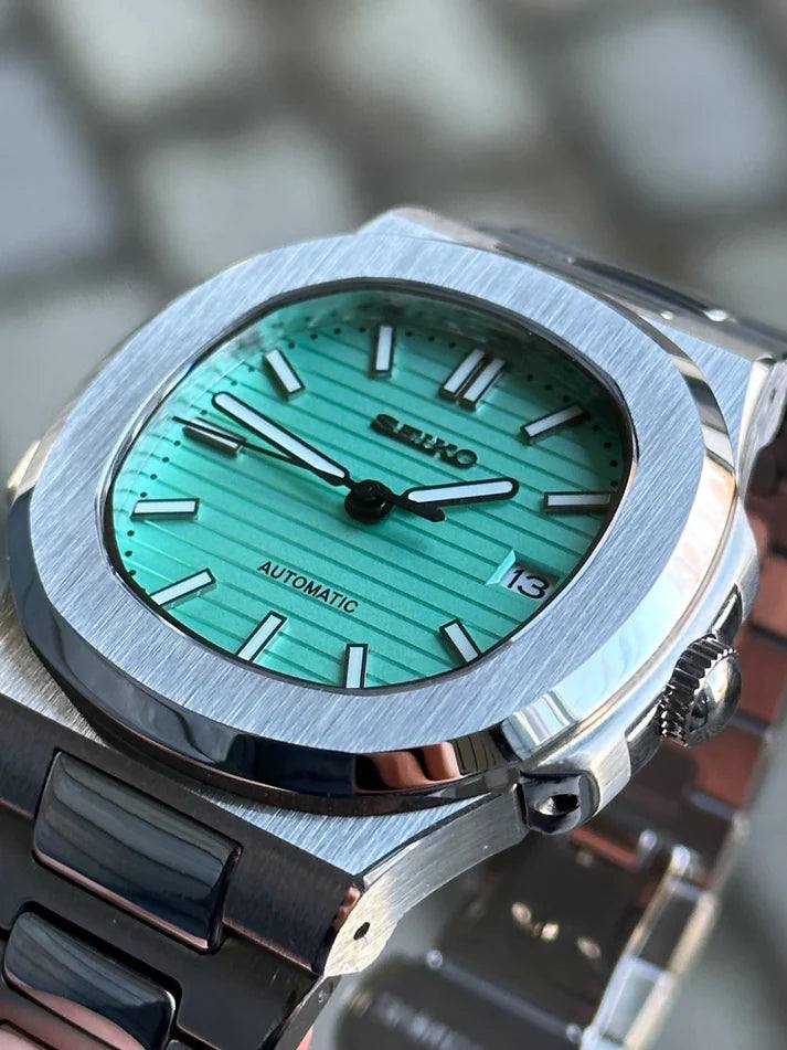 Nautilus Tiffany Blue