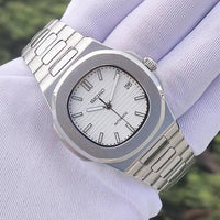 Nautilus White