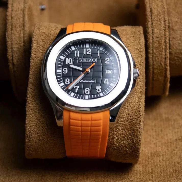 Aquanaut Orange