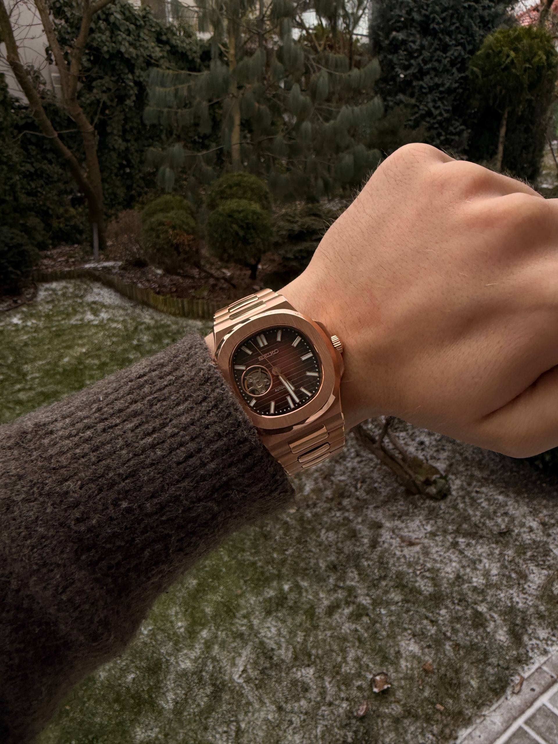 Nautilus Rose Gold Open Heart