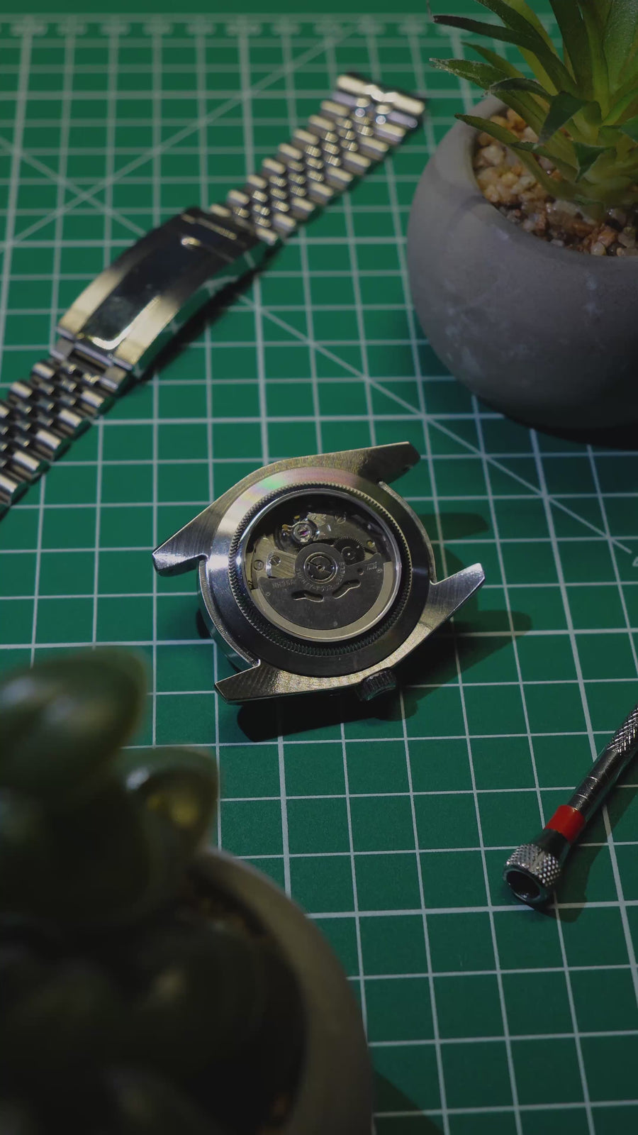 Automatic movement